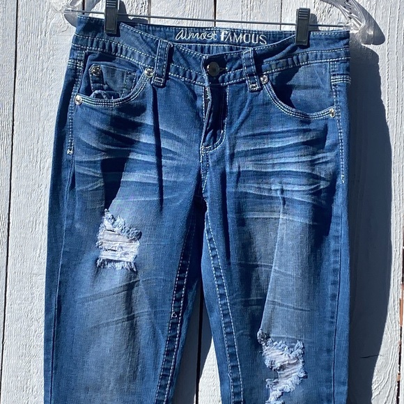 Almost Famous Jeans - Picture 2 of 7